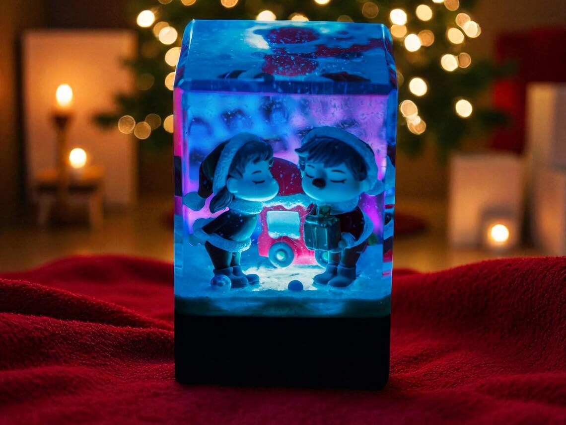 Christmas couple resin cube lamp glowing in the dark