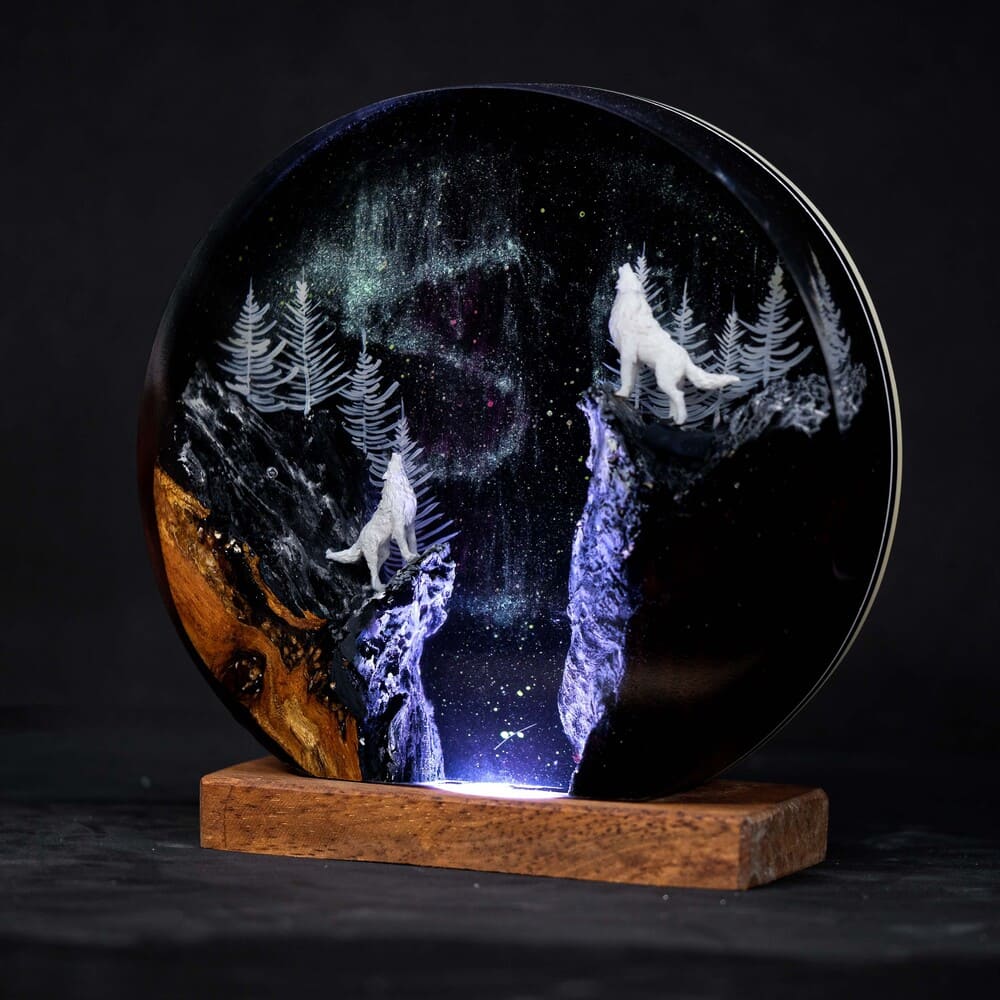 Epoxy Resin Lamp — Two White Wolves Howling in a Round Night Forest Disc, Wood Base - view 4